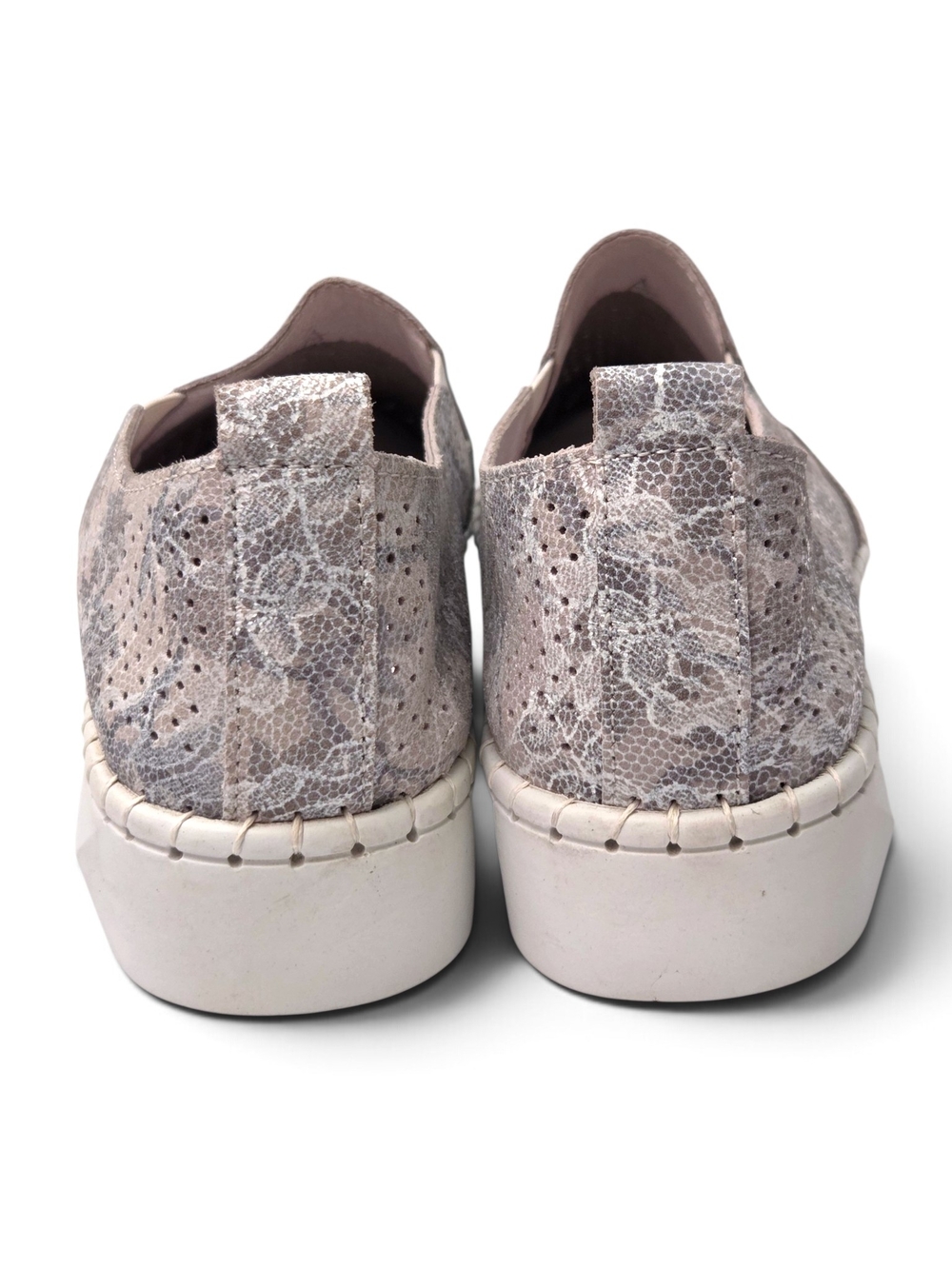 bernie mev. Metallic Silver / Tan Lace Perforated Slip On Loafers Sneakers EU 40 - Picture 5 of 10